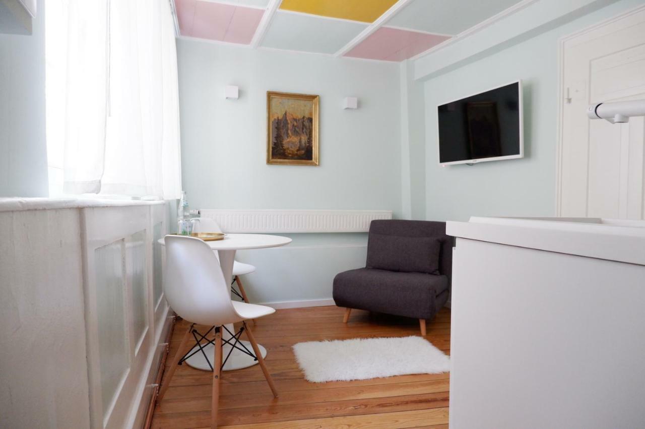 Apartment Zentral Im Herzen Der Altstadt Tübingen Eksteriør bilde