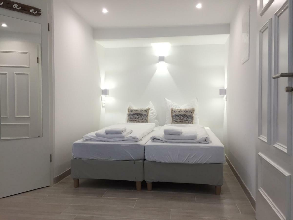 Apartment Zentral Im Herzen Der Altstadt Tübingen Eksteriør bilde